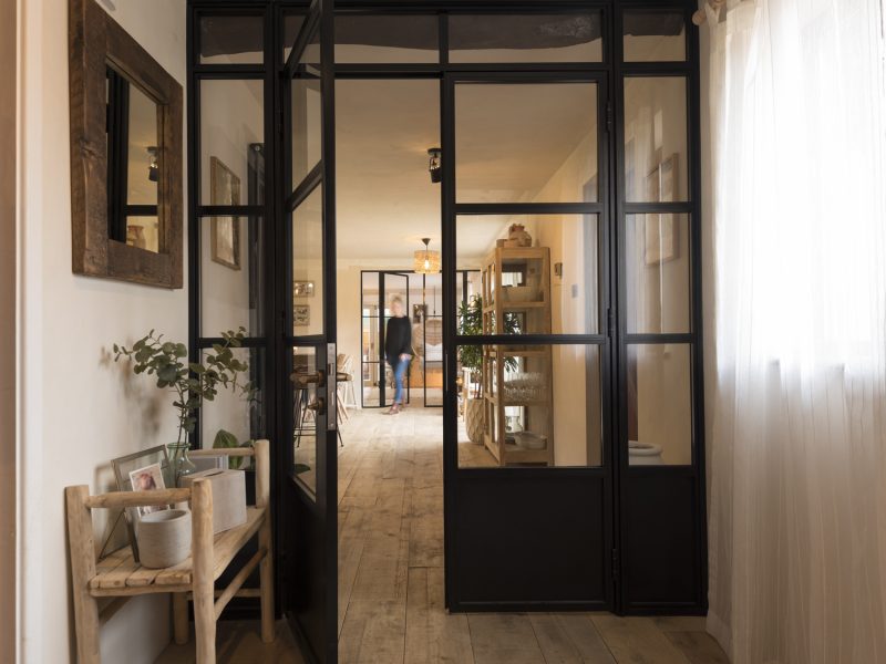 aluminium internal doors and screens