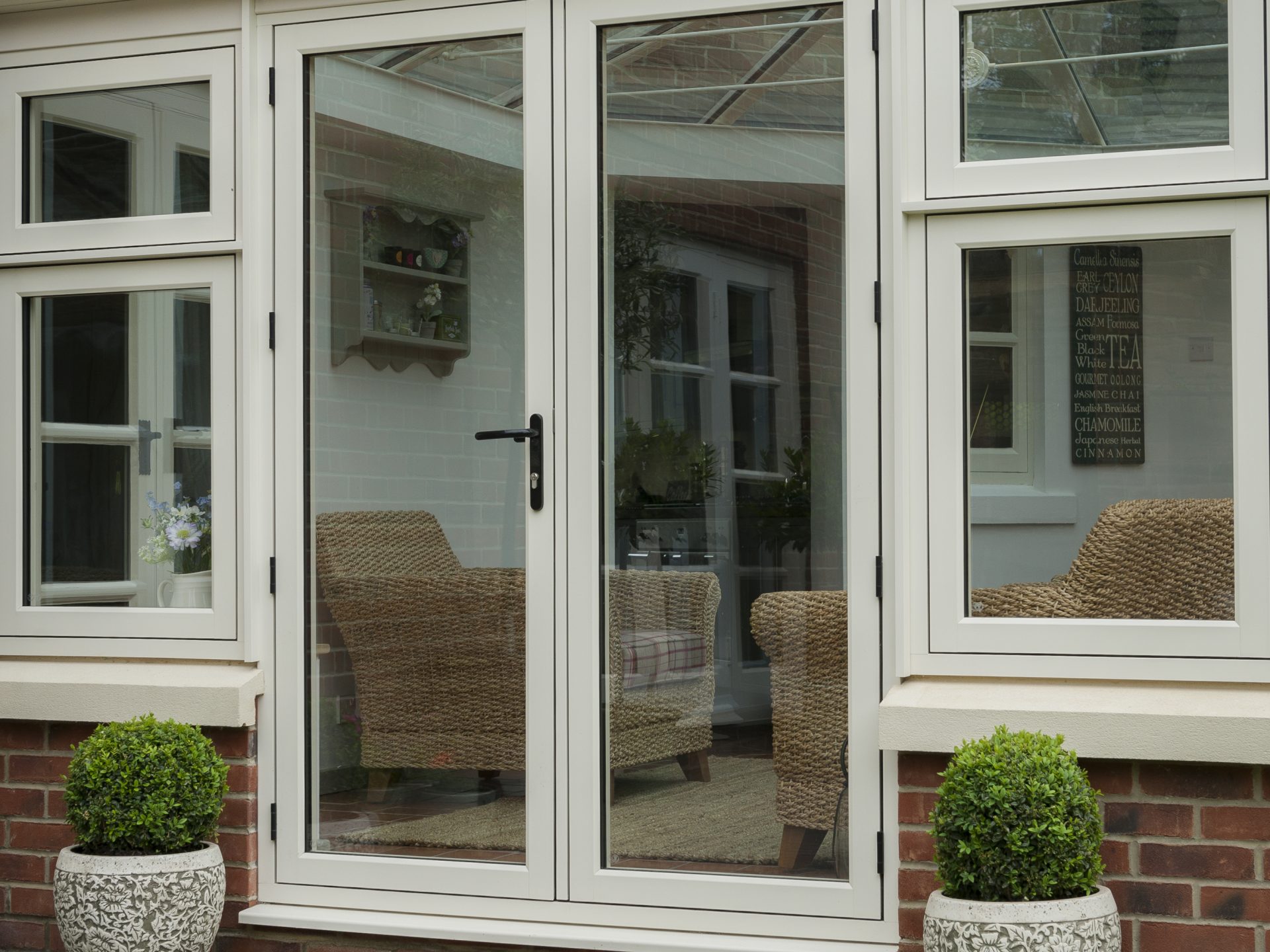 Residence 9 Doors